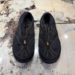 Ahnu ‘Delta’ Water Shoes - Men’s Size 9